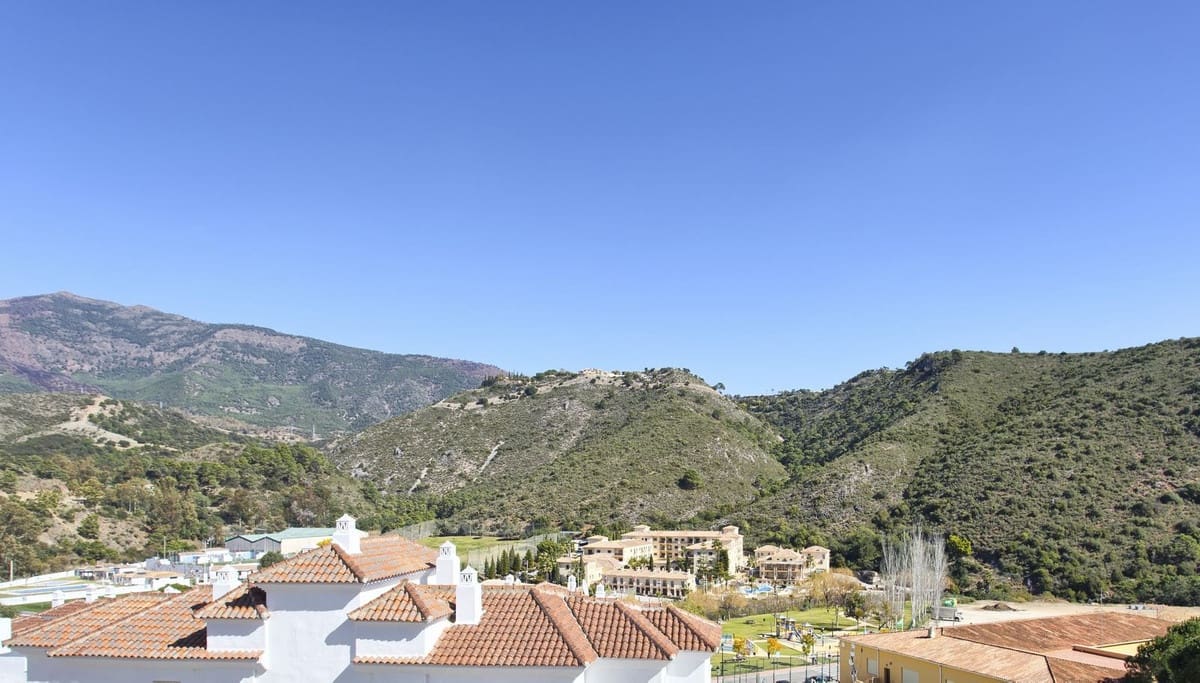 3 sovrum Hus till salu i Benahavis - 375 000 € (Ref: 9606369)