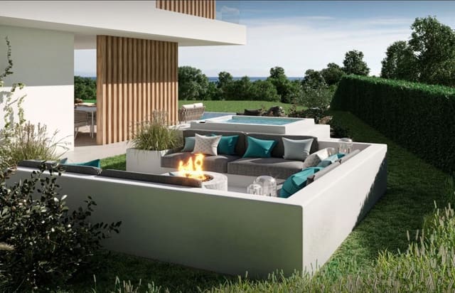 5 bedroom Villa for sale in New Golden Mile, Estepona with pool garage - € 2,500,000 (Ref: 9618609)