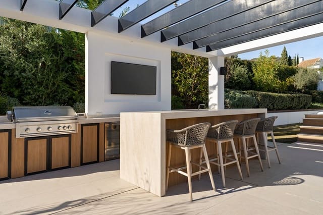 6 chambre Villa/Maison à vendre à Nueva Andalucia, Marbella avec piscine garage - 4 445 000 € (Ref: 9624057)