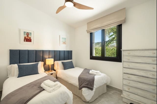 8 slaapkamer Villa te koop in Guadalmina Alta, Marbella met zwembad garage - € 3.950.000 (Ref: 9667189)