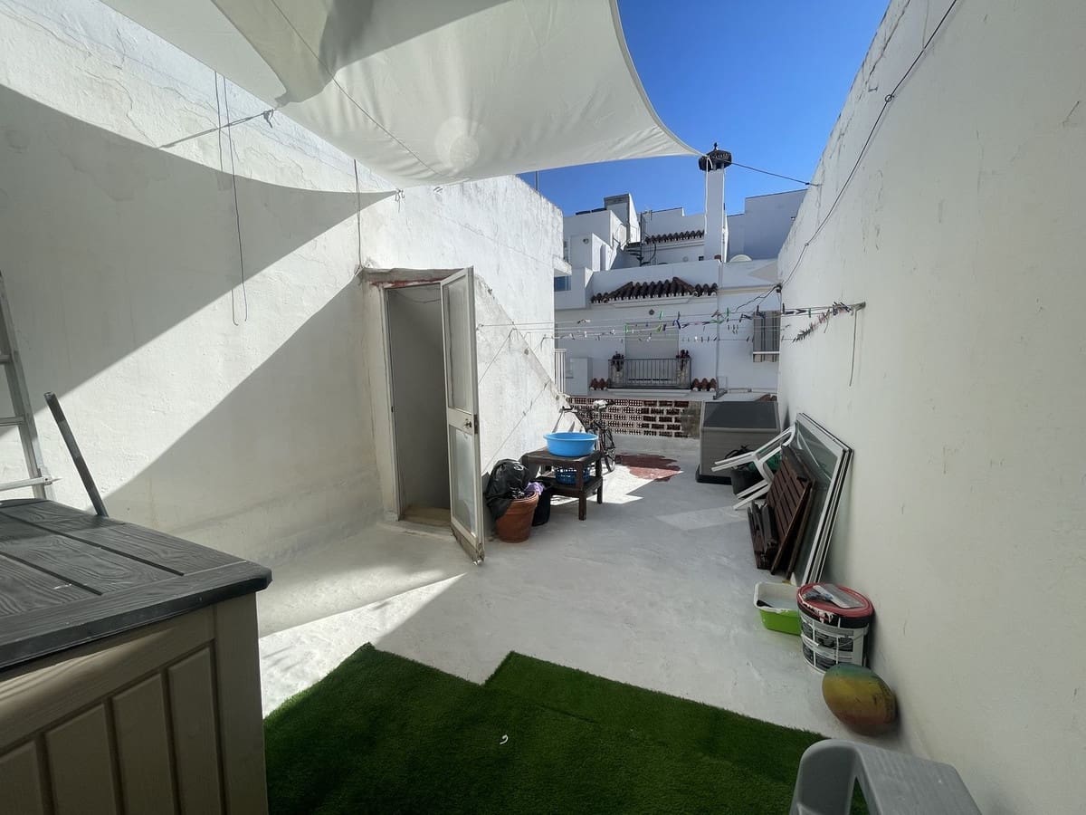 2 bedroom Townhouse for sale in San Pedro de Alcantara - € 255,000 (Ref: 9709075)