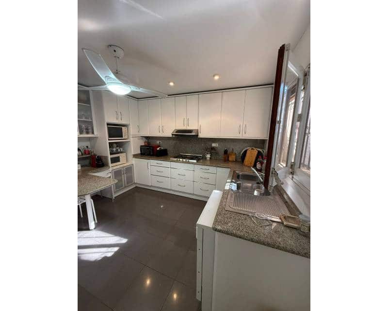 6 Zimmer Villa zu verkaufen in Campoamor mit Pool Garage - 875.000 € (Ref: 10000050)