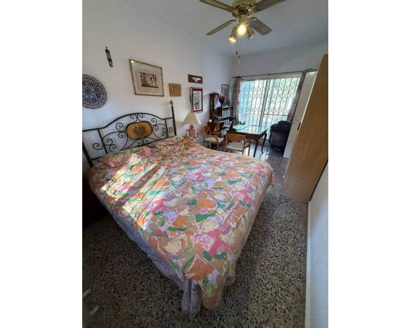 6 Zimmer Villa zu verkaufen in Campoamor mit Pool Garage - 875.000 € (Ref: 10000050)