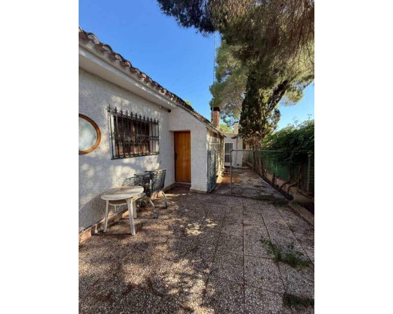 6 Zimmer Villa zu verkaufen in Campoamor mit Pool Garage - 875.000 € (Ref: 10000050)