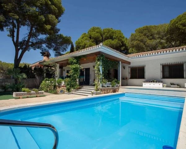 6 Zimmer Villa zu verkaufen in Campoamor, Orihuela mit Pool Garage - 875.000 € (Ref: 10000050)