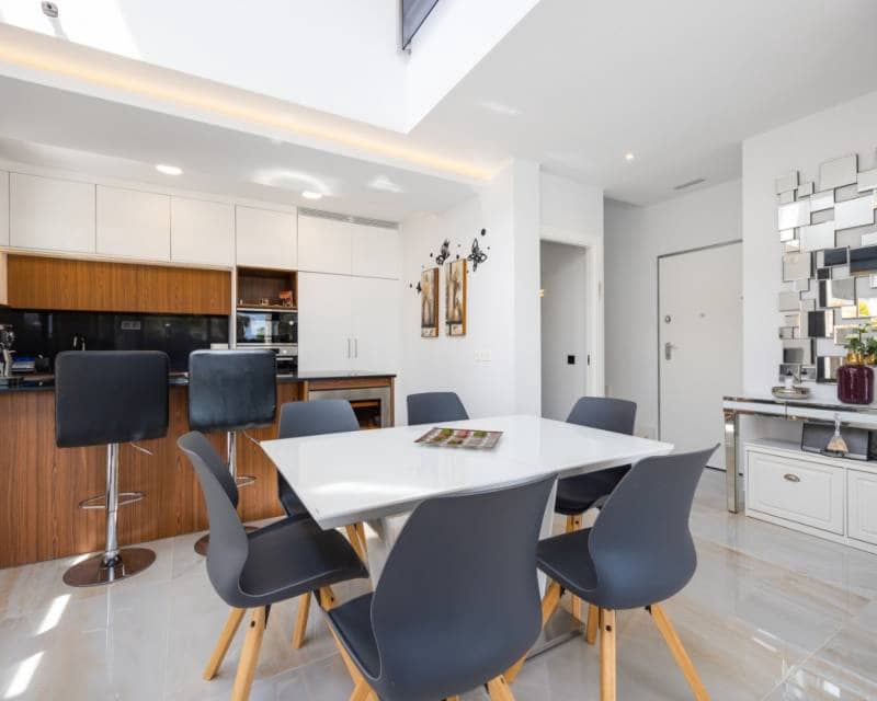 3 Zimmer Villa zu verkaufen in Orihuela Costa mit Pool Garage - 850.000 € (Ref: 10000051)