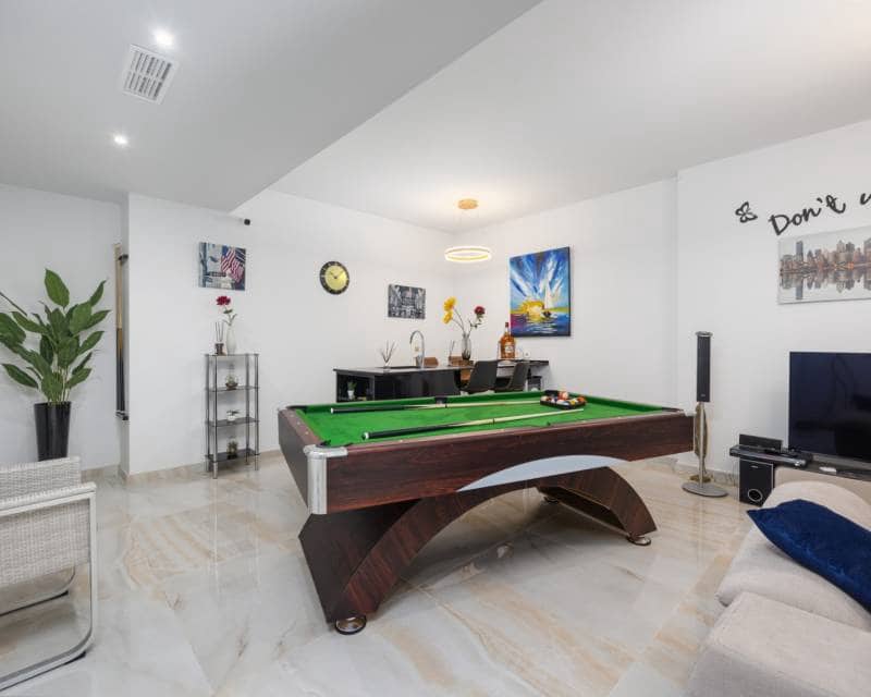 3 Zimmer Villa zu verkaufen in Orihuela Costa mit Pool Garage - 850.000 € (Ref: 10000051)