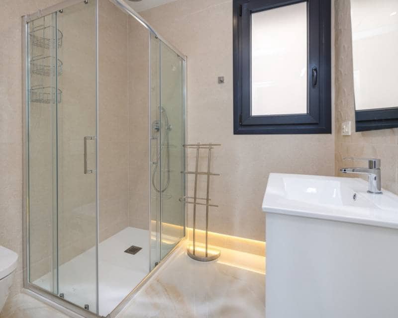 3 Zimmer Villa zu verkaufen in Orihuela Costa mit Pool Garage - 850.000 € (Ref: 10000051)