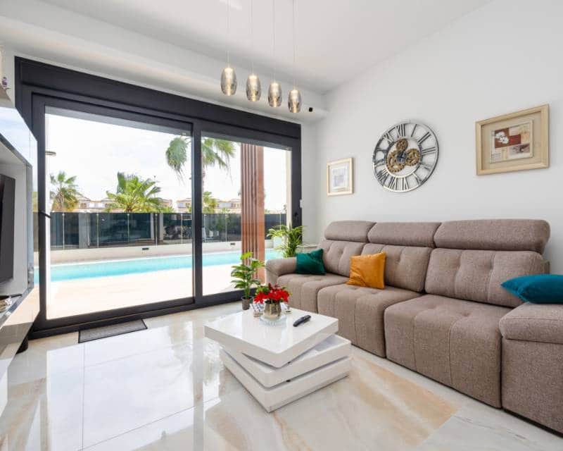 3 Zimmer Villa zu verkaufen in Orihuela Costa mit Pool Garage - 850.000 € (Ref: 10000051)
