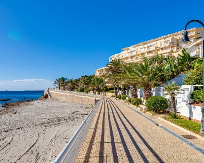 3 Zimmer Villa zu verkaufen in Orihuela Costa mit Pool Garage - 850.000 € (Ref: 10000051)