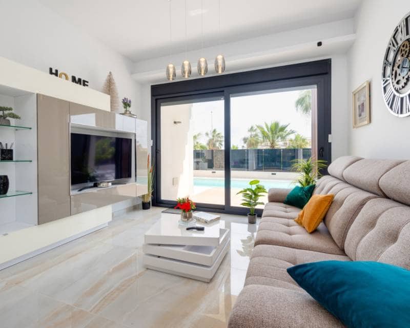 3 Zimmer Villa zu verkaufen in Orihuela Costa mit Pool Garage - 850.000 € (Ref: 10000051)