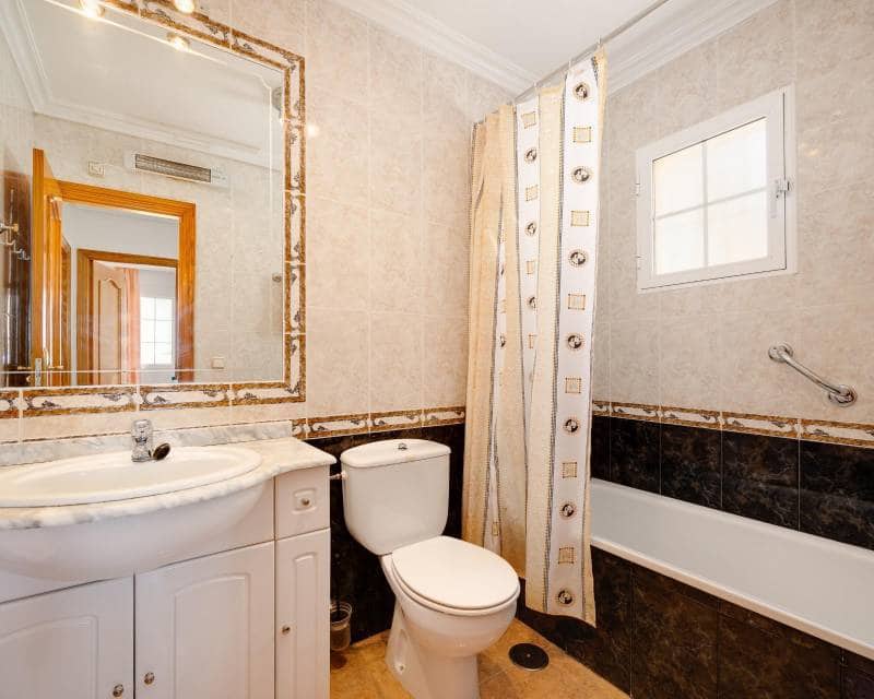 2 camera da letto Casa in vendita in Playa Flamenca - 215.000 € (Rif: 10000054)