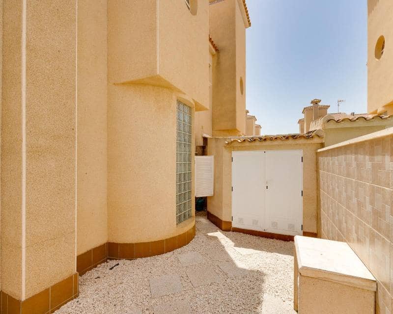 2 camera da letto Casa in vendita in Playa Flamenca - 215.000 € (Rif: 10000054)