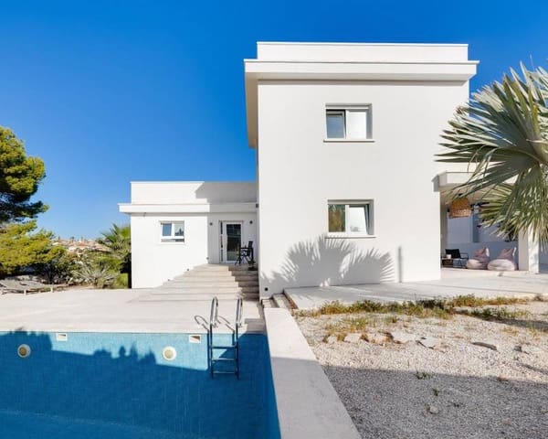 5 Zimmer Villa zu verkaufen in Ciudad Quesada, Rojales mit Pool - 549.000 € (Ref: 10000055)