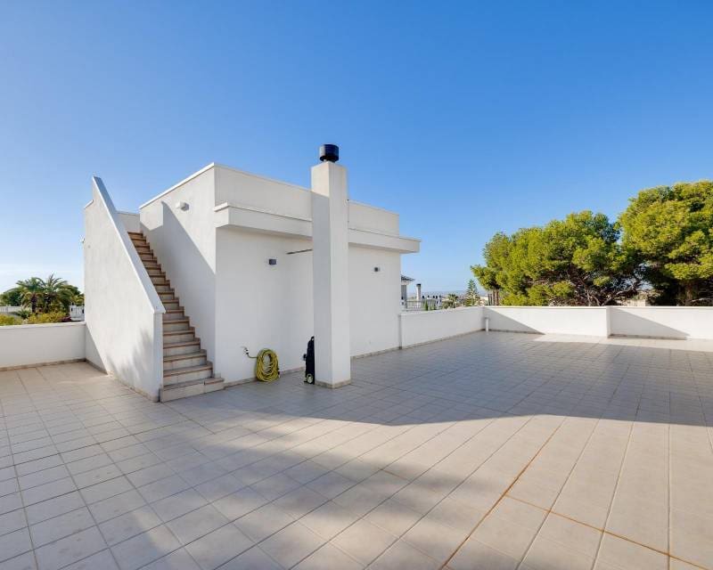 5 Zimmer Villa zu verkaufen in Ciudad Quesada mit Pool - 549.000 € (Ref: 10000055)