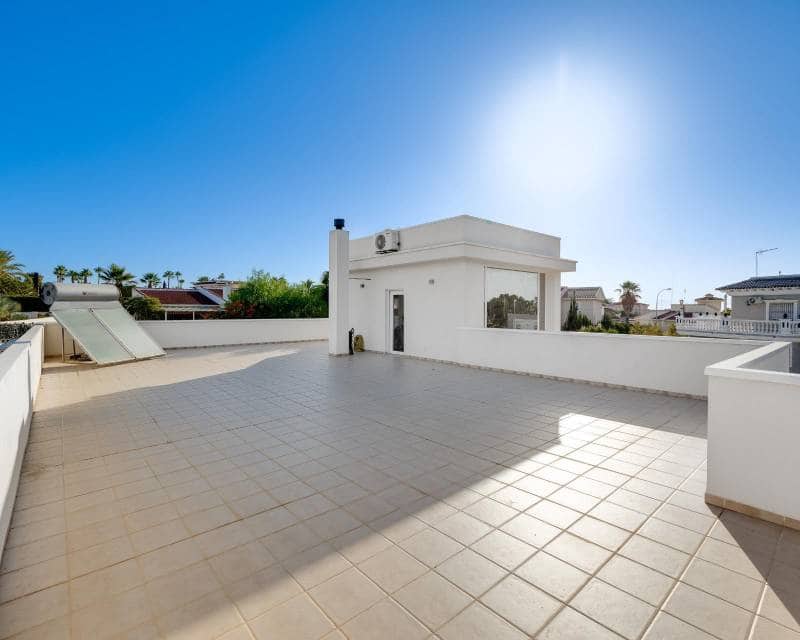 5 Zimmer Villa zu verkaufen in Ciudad Quesada mit Pool - 549.000 € (Ref: 10000055)