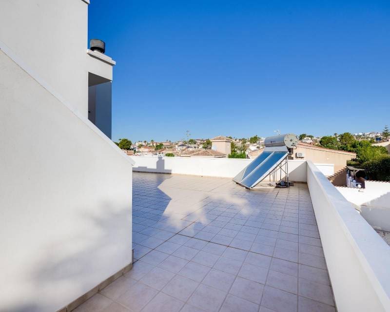 5 Zimmer Villa zu verkaufen in Ciudad Quesada mit Pool - 549.000 € (Ref: 10000055)