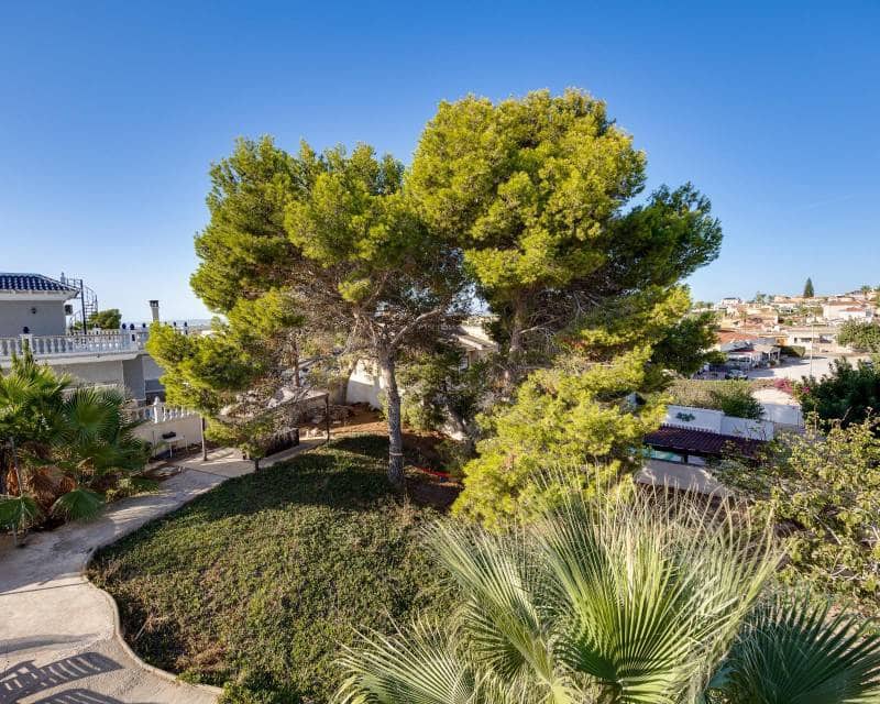 5 Zimmer Villa zu verkaufen in Ciudad Quesada mit Pool - 549.000 € (Ref: 10000055)