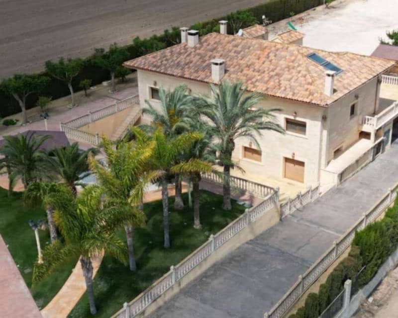 5 slaapkamer Villa te koop in Aspe met zwembad garage - € 850.000 (Ref: 10000056)