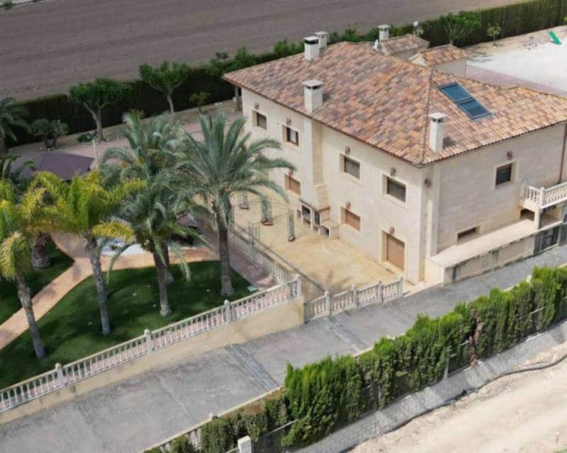 5 slaapkamer Villa te koop in Aspe met zwembad garage - € 850.000 (Ref: 10000056)