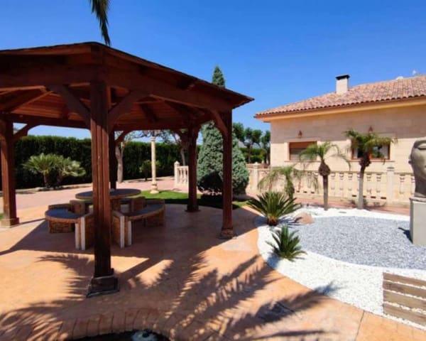 5 slaapkamer Villa te koop in Aspe met zwembad garage - € 850.000 (Ref: 10000056)