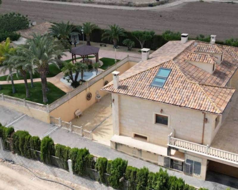 5 slaapkamer Villa te koop in Aspe met zwembad garage - € 850.000 (Ref: 10000056)
