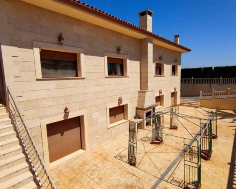 5 slaapkamer Villa te koop in Aspe met zwembad garage - € 850.000 (Ref: 10000056)