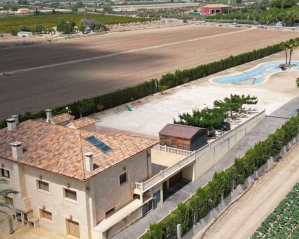 5 slaapkamer Villa te koop in Aspe met zwembad garage - € 850.000 (Ref: 10000056)