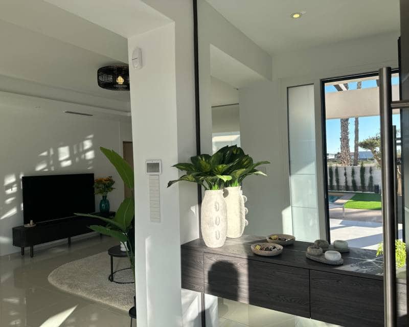 3 slaapkamer Villa te koop in Ciudad Quesada met zwembad - € 850.000 (Ref: 10000057)