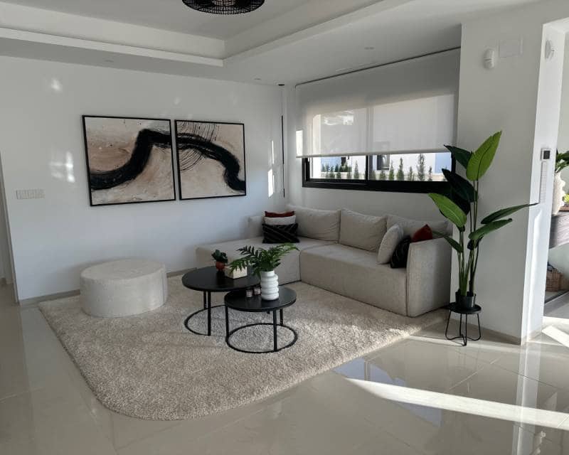 3 slaapkamer Villa te koop in Ciudad Quesada met zwembad - € 850.000 (Ref: 10000057)