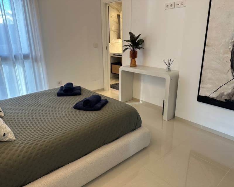3 slaapkamer Villa te koop in Ciudad Quesada met zwembad - € 850.000 (Ref: 10000057)