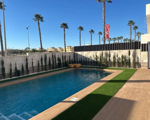 3 slaapkamer Villa te koop in Ciudad Quesada, Rojales met zwembad - € 850.000 (Ref: 10000057)