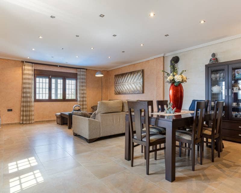 4 bedroom Villa for sale in Los Montesinos with pool - € 750,000 (Ref: 10000606)