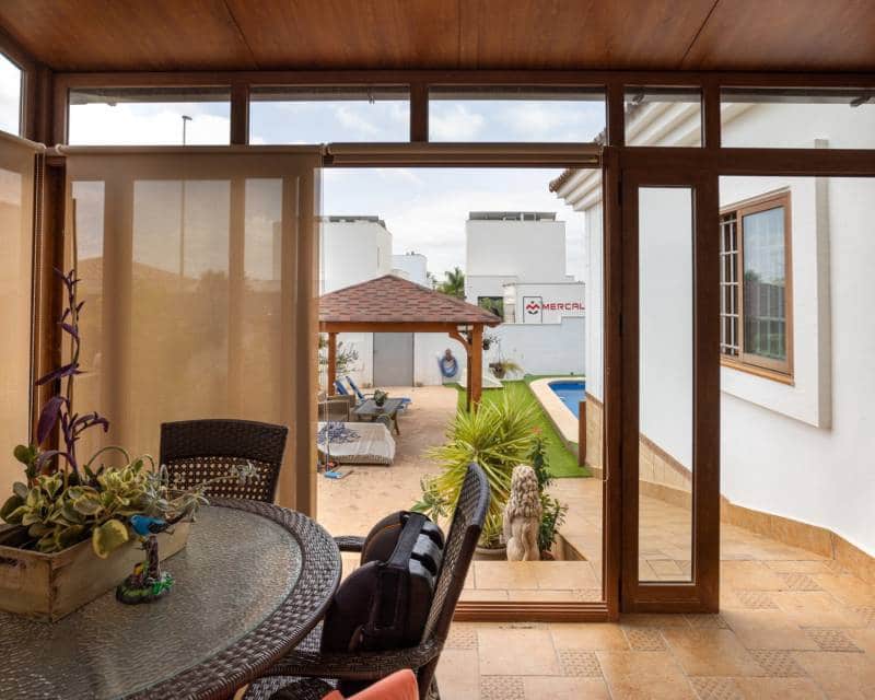 4 bedroom Villa for sale in Los Montesinos with pool - € 750,000 (Ref: 10000606)