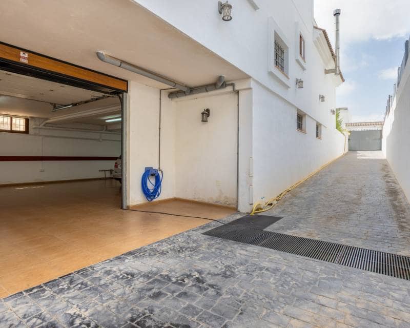 4 bedroom Villa for sale in Los Montesinos with pool - € 750,000 (Ref: 10000606)