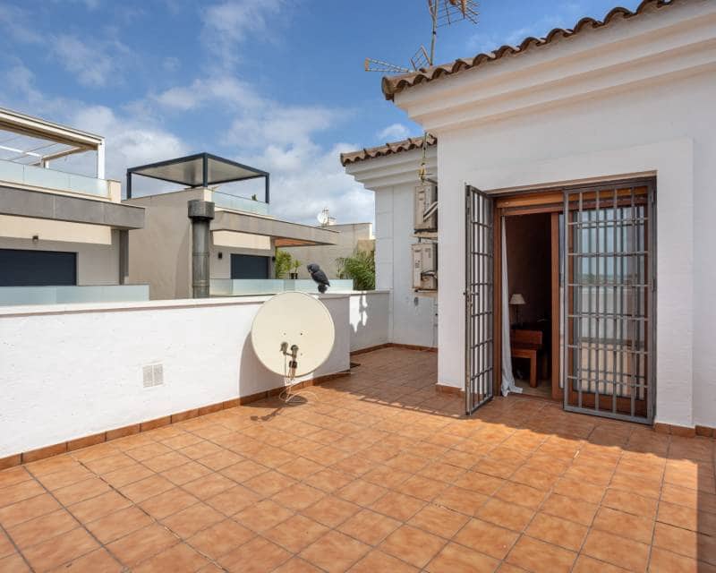 4 bedroom Villa for sale in Los Montesinos with pool - € 750,000 (Ref: 10000606)