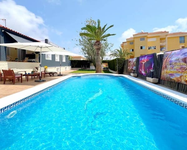 4 bedroom Villa for sale in Rocio del Mar, Torrevieja - € 656,000 (Ref: 10000991)