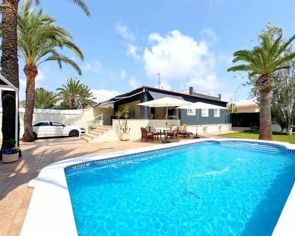 4 bedroom Villa for sale in Rocio del Mar, Torrevieja - € 656,000 (Ref: 10000991)