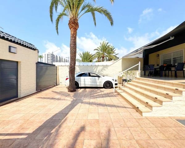 4 bedroom Villa for sale in Rocio del Mar, Torrevieja - € 656,000 (Ref: 10000991)