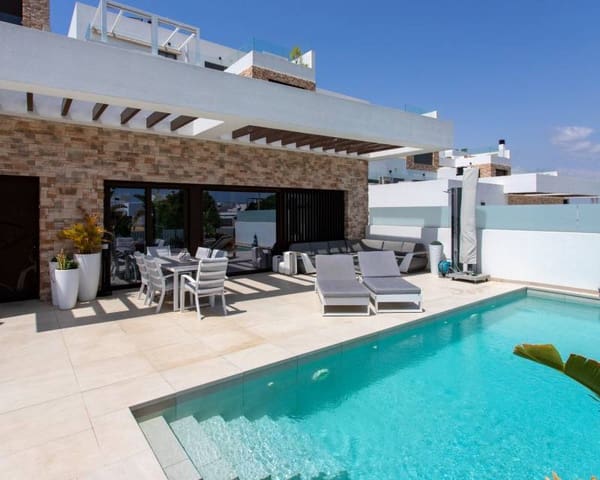 4 bedroom Villa for sale in Ciudad Quesada, Rojales with pool garage - € 745,000 (Ref: 10000992)