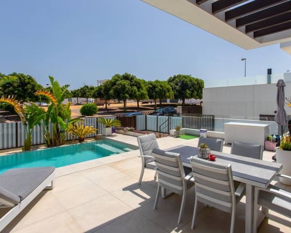 4 bedroom Villa for sale in Ciudad Quesada, Rojales with pool garage - € 745,000 (Ref: 10000992)