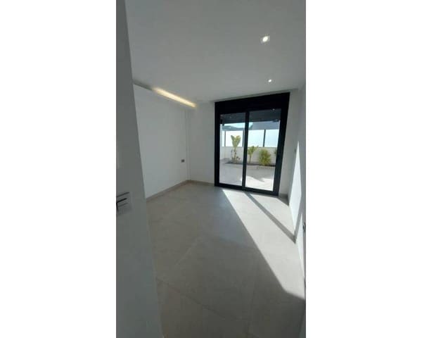 Chalet de 3 habitaciones en Los Balcones en venta con piscina garaje - 650.000 € (Ref: 10000993)