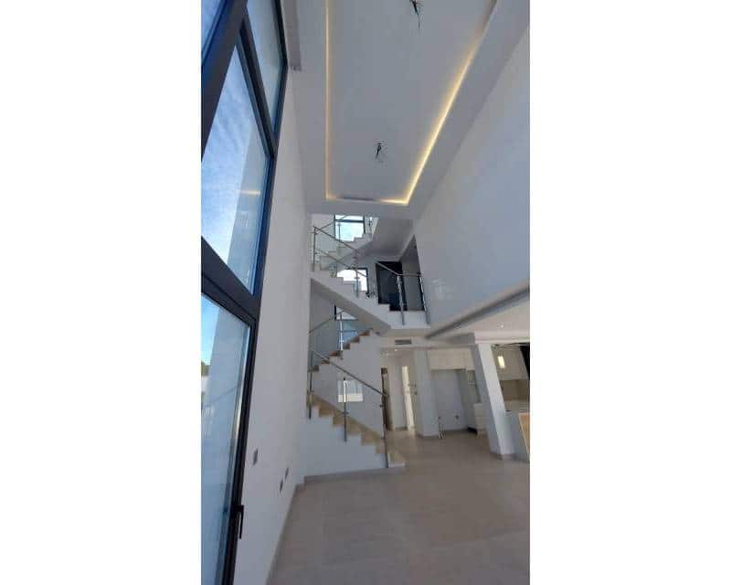 Chalet de 3 habitaciones en Los Balcones en venta con piscina garaje - 650.000 € (Ref: 10000993)