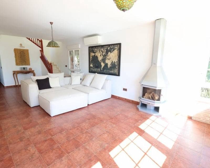 4 soverom Villa til salgs i Villamartin med garasje - € 699 000 (Ref: 10000994)