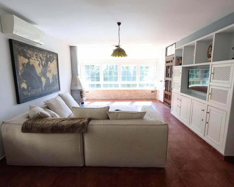 4 soverom Villa til salgs i Villamartin med garasje - € 699 000 (Ref: 10000994)