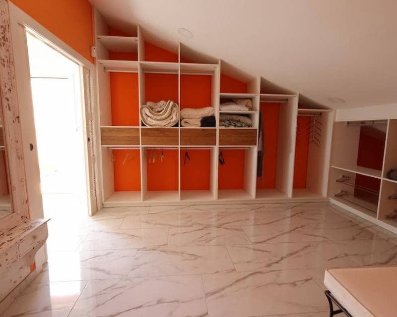 4 soverom Villa til salgs i Villamartin med garasje - € 699 000 (Ref: 10000994)