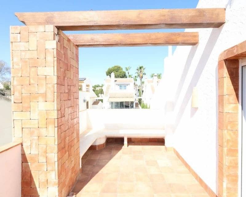 4 soverom Villa til salgs i Villamartin med garasje - € 699 000 (Ref: 10000994)