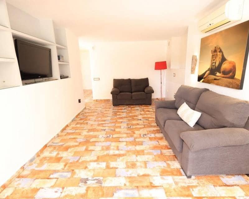 4 soverom Villa til salgs i Villamartin med garasje - € 699 000 (Ref: 10000994)