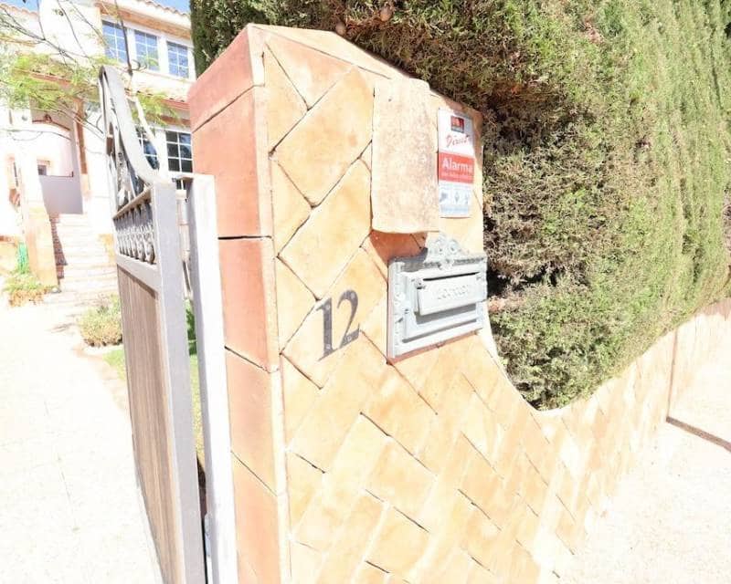 4 soverom Villa til salgs i Villamartin med garasje - € 699 000 (Ref: 10000994)