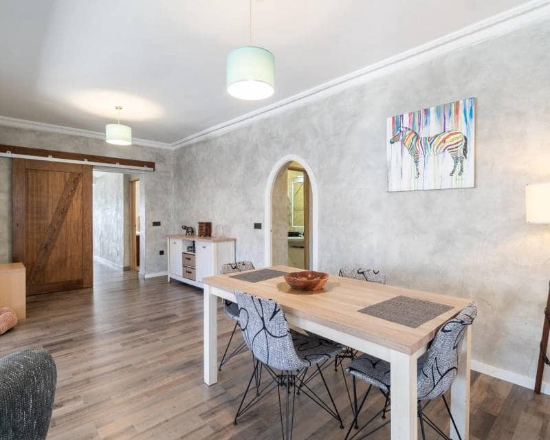 4 Zimmer Villa zu verkaufen in Torrevieja mit Pool - 530.000 € (Ref: 10000996)